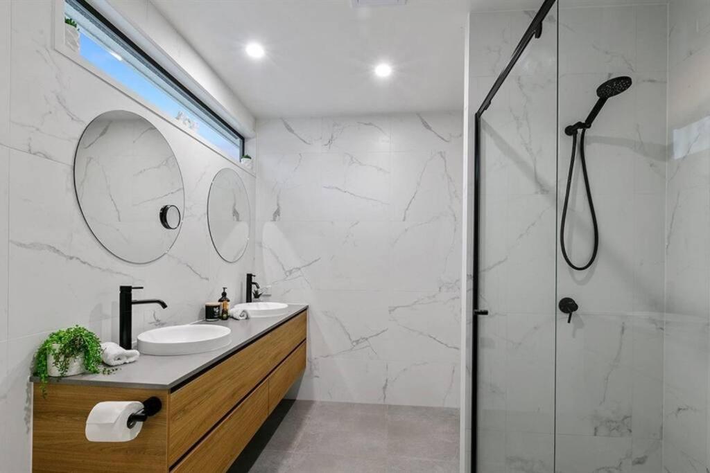 Beachside Buddina Luxury Family House 5 Bedrooms Esterno foto