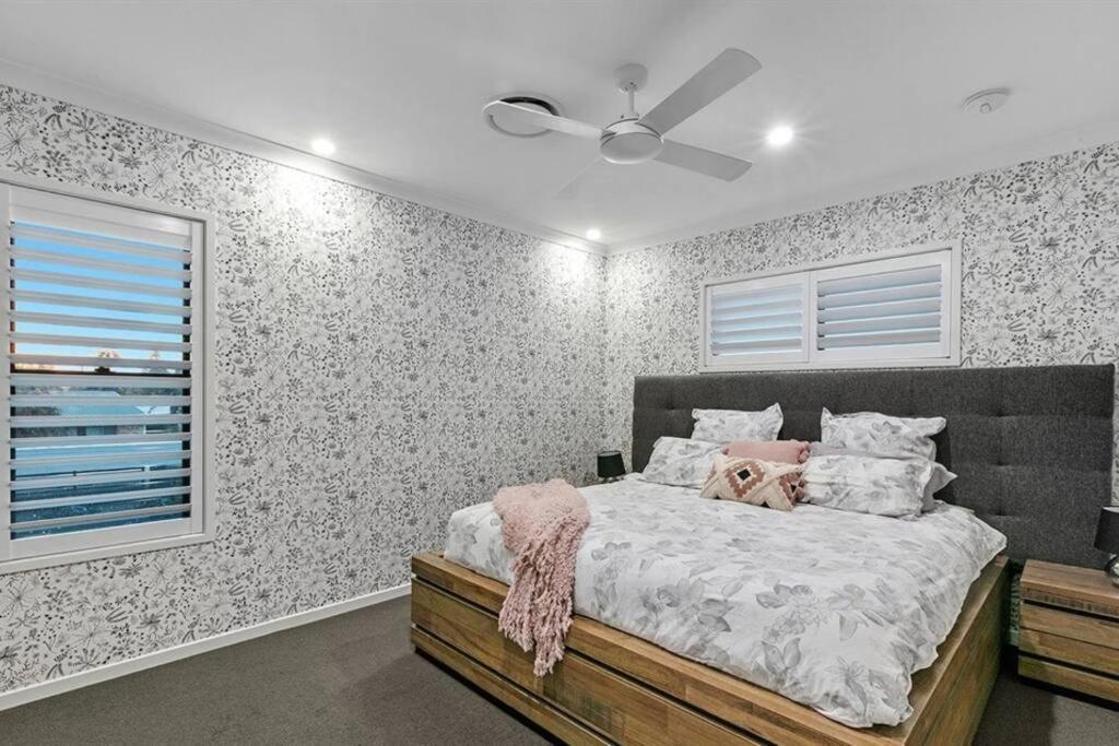 Beachside Buddina Luxury Family House 5 Bedrooms Esterno foto